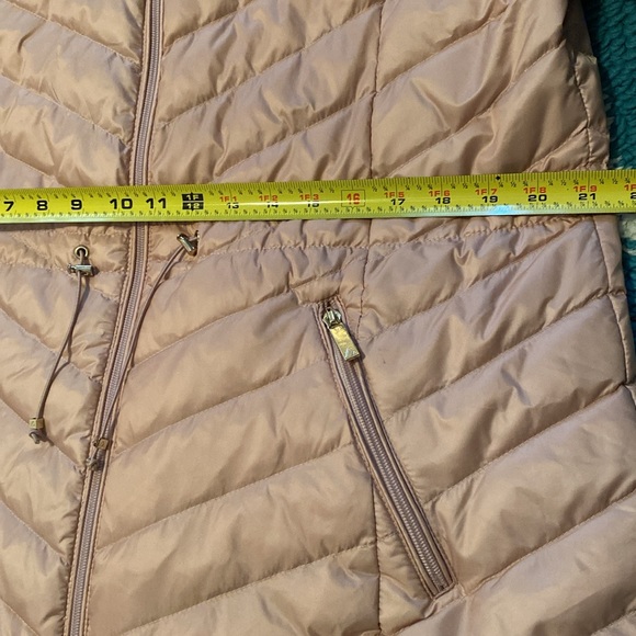 Gallery hooded packable puffer jacket - Picture 7 of 9